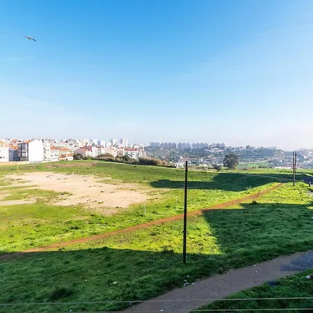 Guestready - 1br Flat Near Parque Das Nacoes リスボン